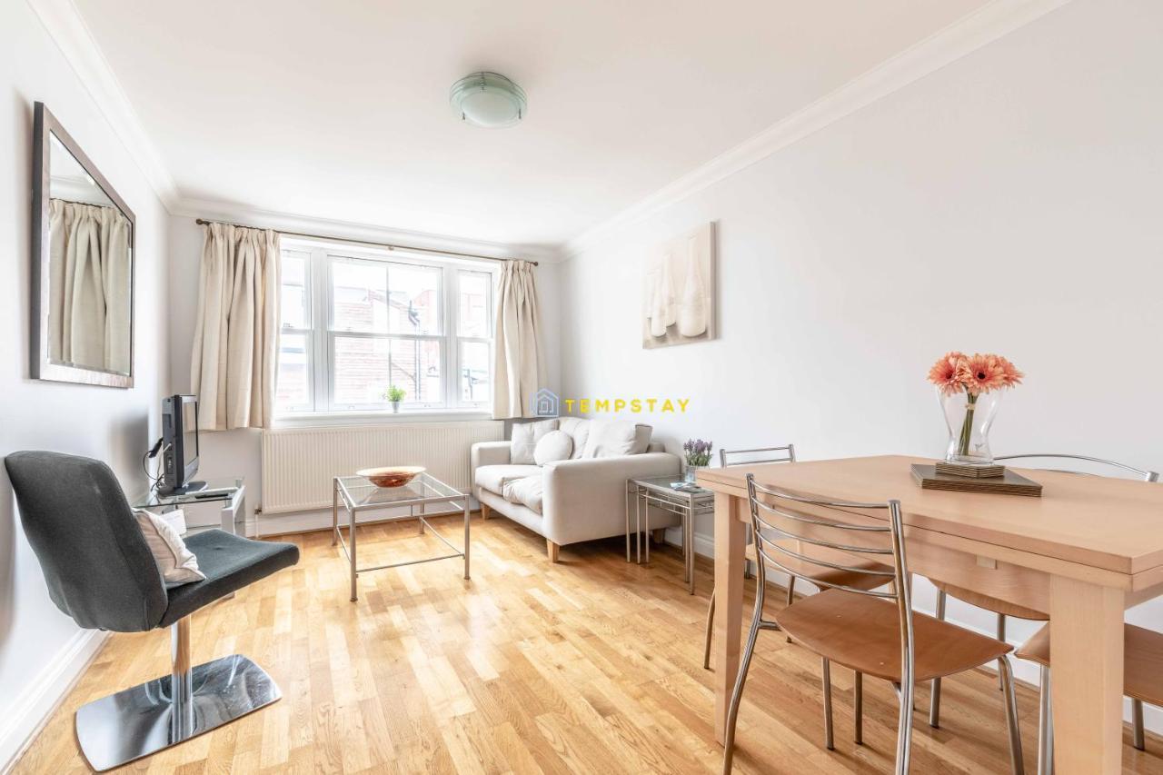 Perfect Spot In Central Windsor & Free Parking! Buitenkant foto